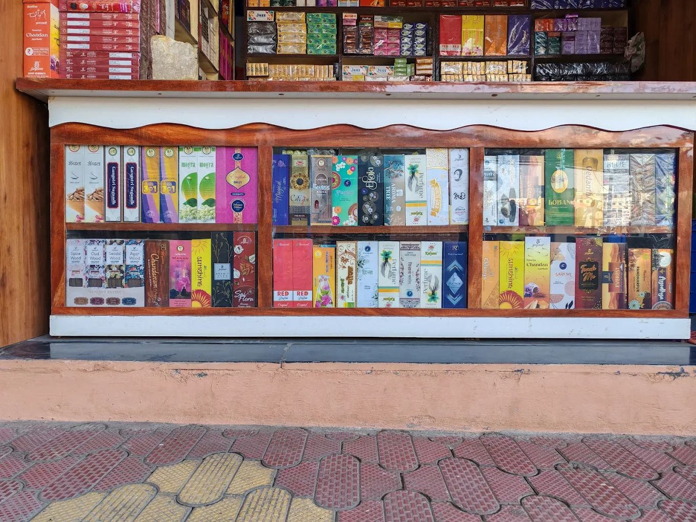 विविध अगरबत्ती प्रदर्शन